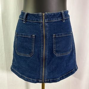 🛍 6 for $35 • Sincerely Jules Zip Front Patch Pocket Denim Mini Skirt